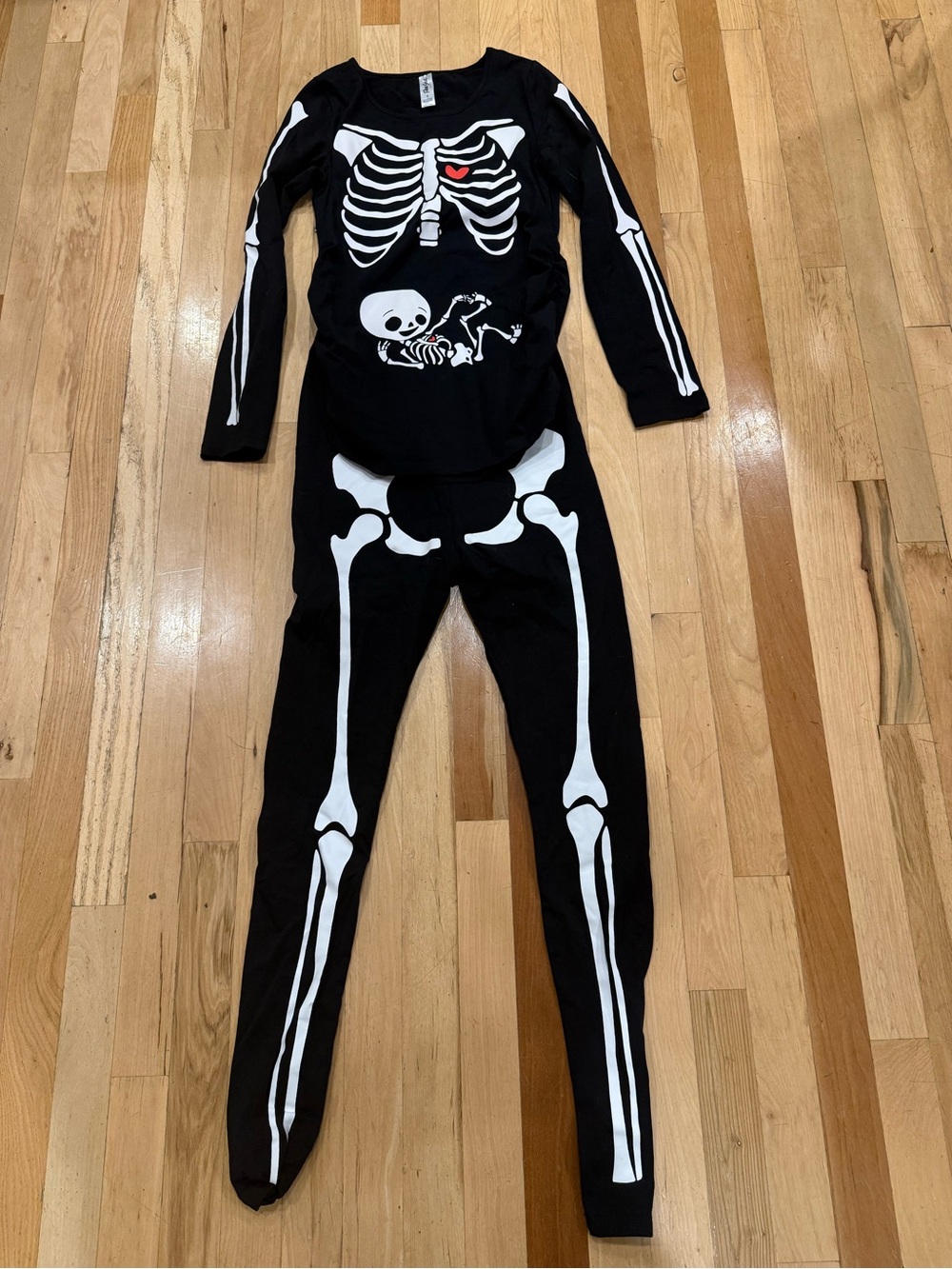 Maternity skeleton costume, women’s size small